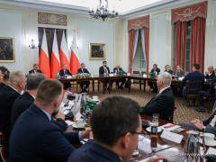 Przedstawiciele Związku Powiatów Polskich na spotkaniu w Kancelarii Prezydenta RP, 21 listopada 2025 r., Warszawa: 2