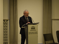 "Powiat odporny na kryzysy. Znaczenie ośrodków interwencji kryzysowej w budowaniu silnych społeczności lokalnych" - konferencja w Biurze RPO, 25 listopada 2025 r., Warszawa: 1