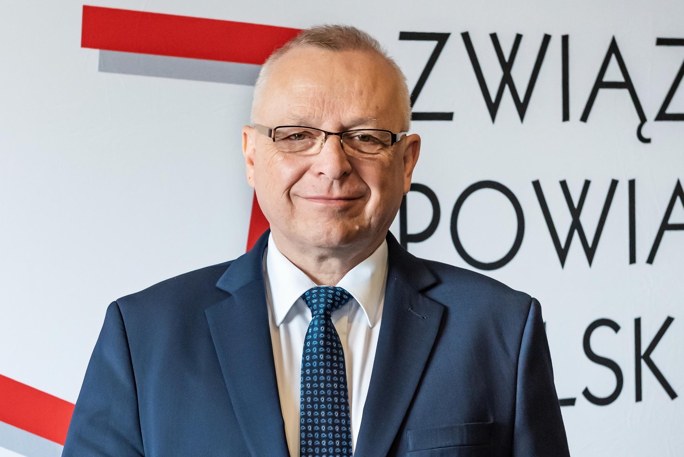Pomysł likwidacji powiatów. Prezes ZPP Andrzej Płonka odpowiada
