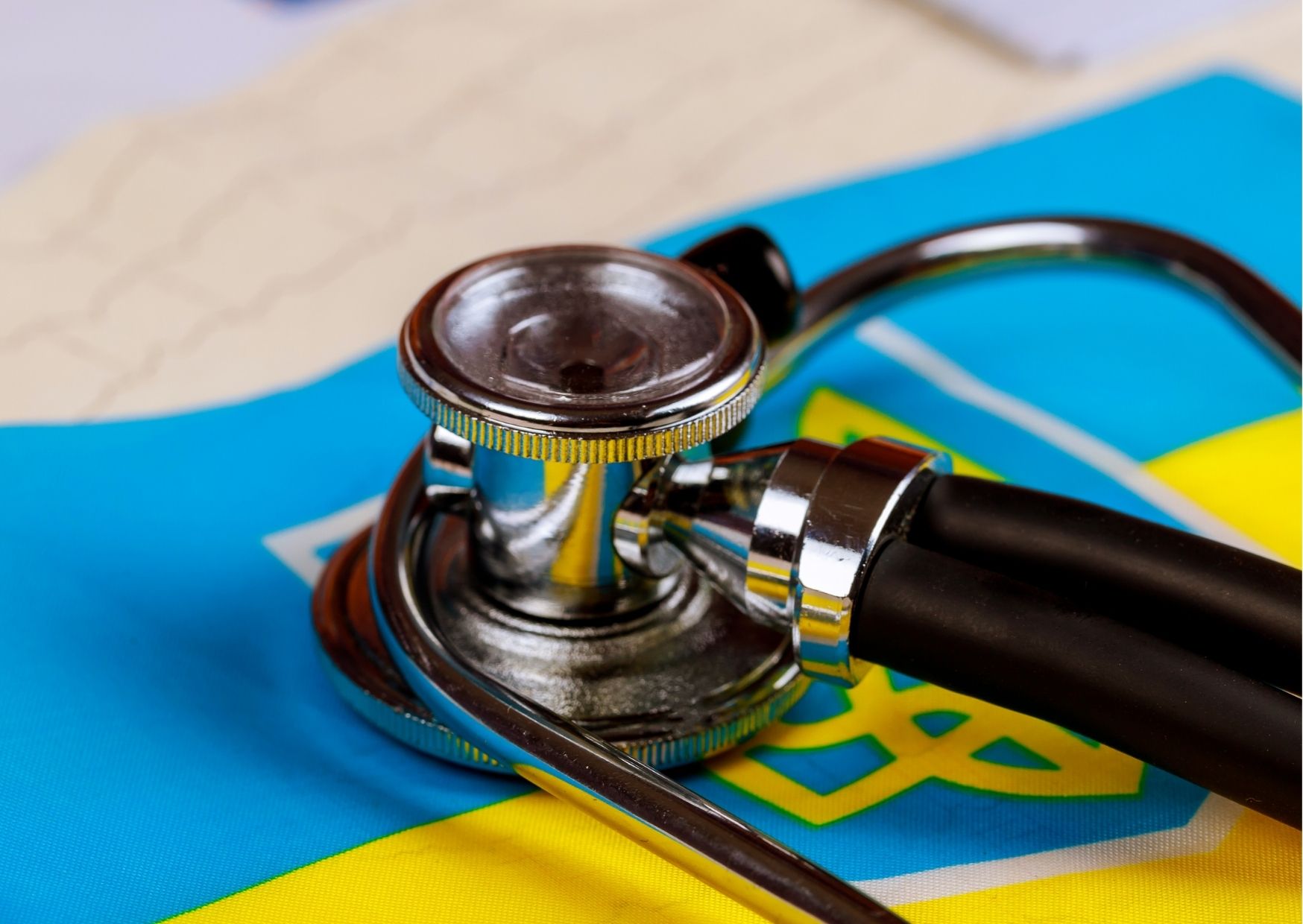 Obywatelowi Ukrainy należy udzielić pomocy medycznej. NFZ opublikowało wytyczne