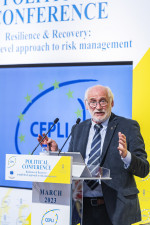 „Rezyliencja i odbudowa: wielowymiarowe spojrzenie na zarządzanie ryzykiem”, 7 marca br., Hiszpania: 91